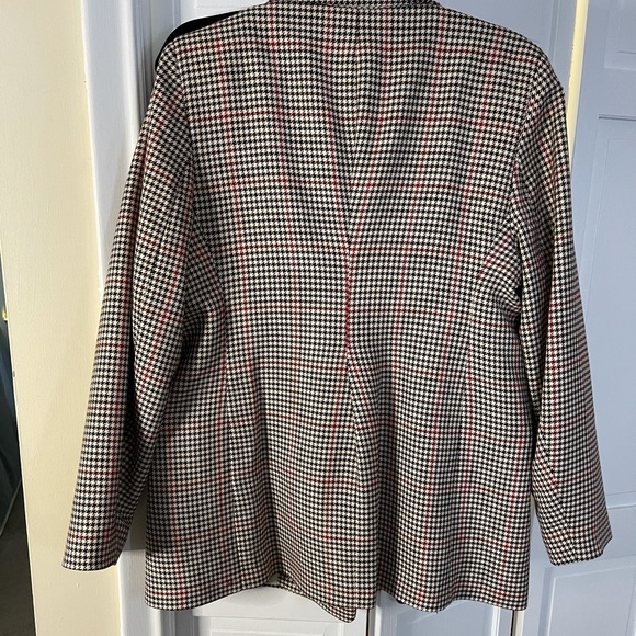 H&M blazer - Picture 2 of 2